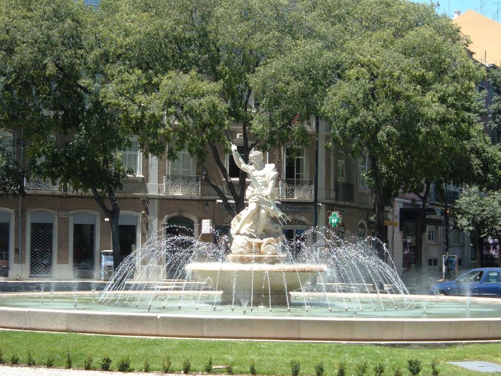 Tripgeo Guesthouse Lisbon Bagian luar foto